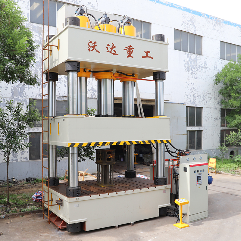 常規四(si)柱液壓(yā)機安裝(zhuang)視頻