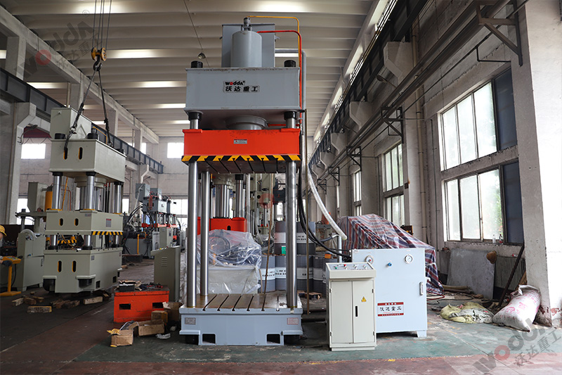 山東耐火材料液壓機廠家(耐火磚、石墨匣缽、坩埚) 山東耐火材料液壓機廠家(耐火磚、石墨匣缽、坩埚)