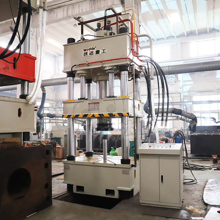 315噸三梁四柱式帶壓邊缸封頭液壓機 315噸三梁四柱式帶壓邊缸封頭液壓機