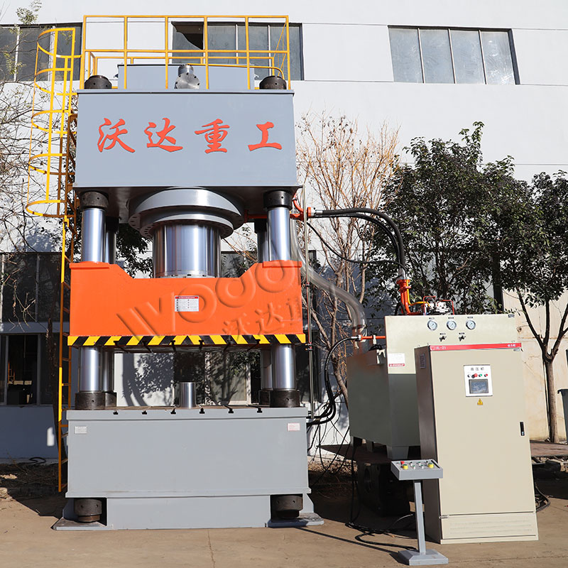 1000噸四柱液壓機 1000噸四柱液壓機
